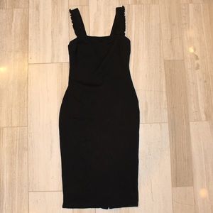 Lulu’s Black Dress
